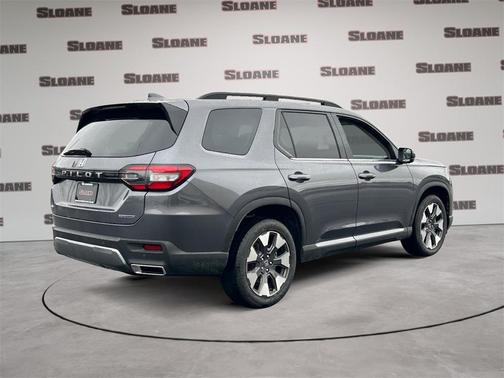 2026 Honda Pilot Touring 8-Passenger