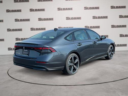 Meteorite Gray Metallic 2026 Honda Accord SE