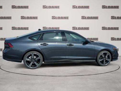 Meteorite Gray Metallic 2026 Honda Accord SE