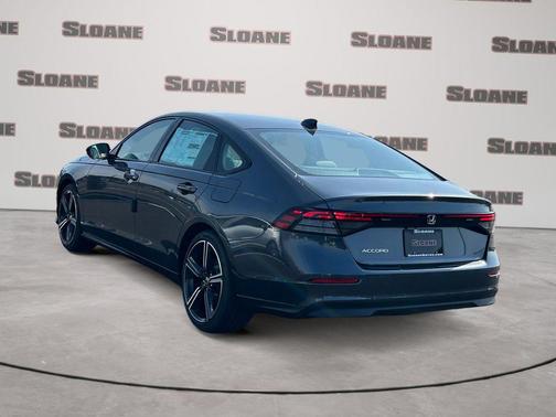 Meteorite Gray Metallic 2026 Honda Accord SE