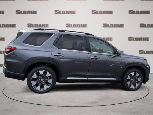 Modern Steel Metallic 2026 Honda Pilot Touring 8-Passenger