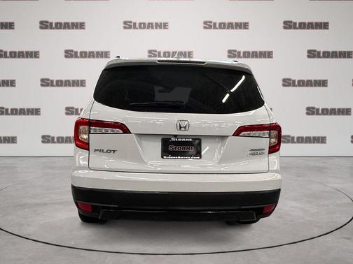 Platinum 2022 Honda Pilot AWD Special Edition