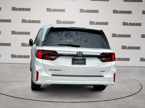 Platinum White Pearl 2026 Honda Odyssey Sport-L