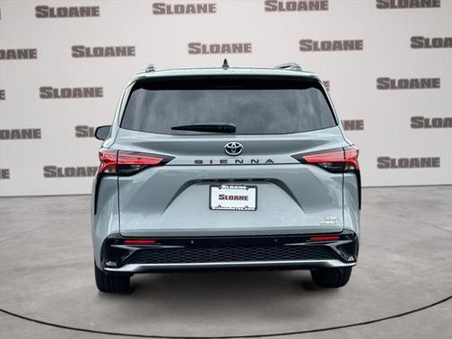 2024 Toyota Sienna XSE 7 Passenger