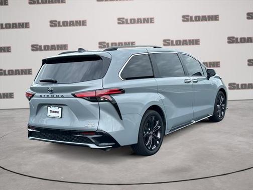 2024 Toyota Sienna XSE 7 Passenger