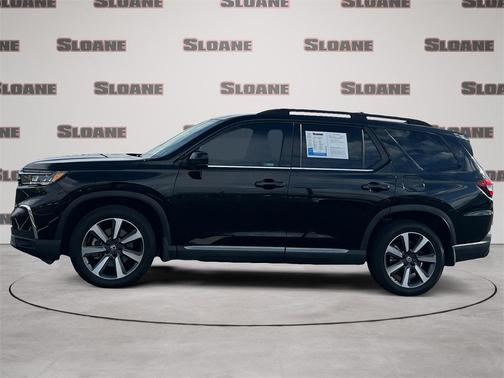 2023 Honda Pilot AWD Elite