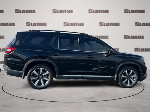 2023 Honda Pilot AWD Elite