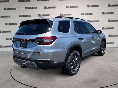 Solar Silver Metallic 2026 Honda Pilot TrailSport