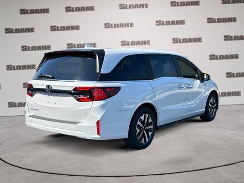 Platinum White Pearl 2026 Honda Odyssey EX-L