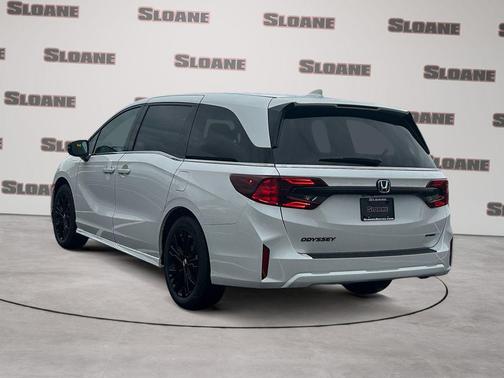Platinum White Pearl 2026 Honda Odyssey Sport-L