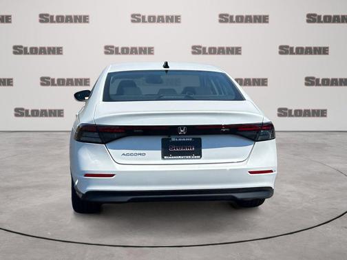 Platinum White Pearl 2026 Honda Accord SE