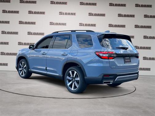 2025 Honda Pilot Touring 8-Passenger