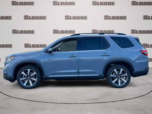 2025 Honda Pilot Touring 8-Passenger