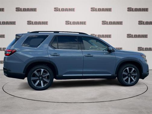 2025 Honda Pilot Touring 8-Passenger