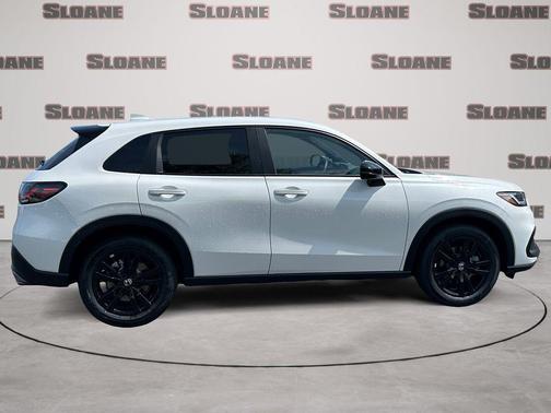 Platinum White Pearl 2026 Honda HR-V AWD Sport