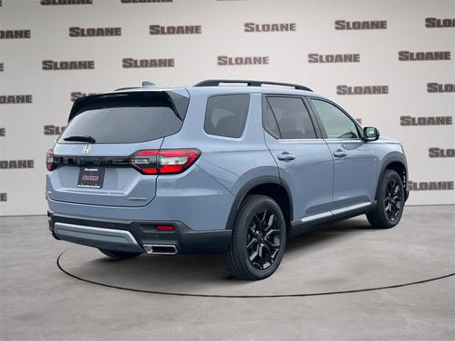 2025 Honda Pilot Touring 8-Passenger