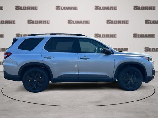 Solar Silver Metallic 2026 Honda Pilot Black Edition