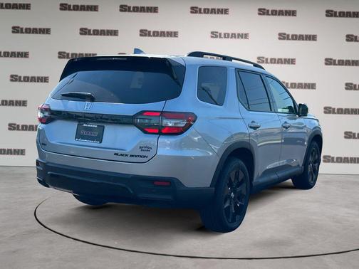 Solar Silver Metallic 2026 Honda Pilot Black Edition