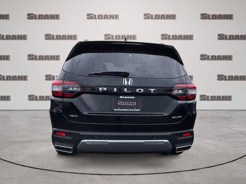 Crystal Black Pearl 2026 Honda Pilot Elite