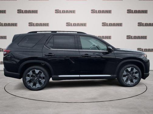 Crystal Black Pearl 2026 Honda Pilot Elite