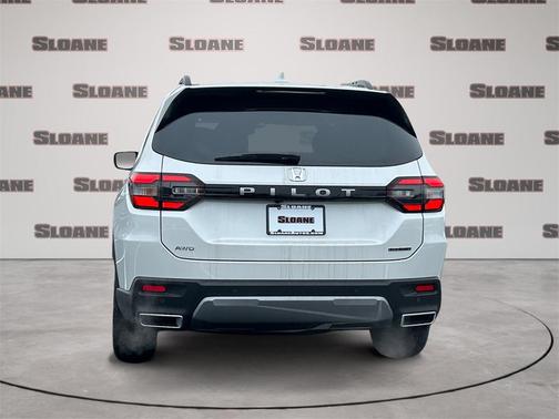 2026 Honda Pilot Touring 8-Passenger