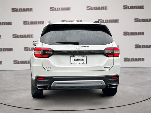 2025 Honda Pilot Touring 8-Passenger