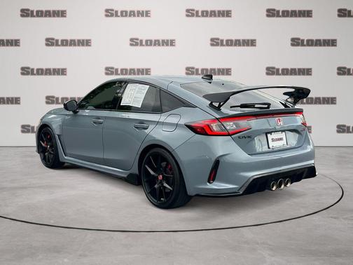 Sonic Gray Pearl 2024 Honda Civic Type R