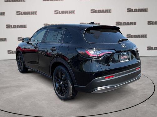 Crystal Black Pearl 2026 Honda HR-V AWD Sport