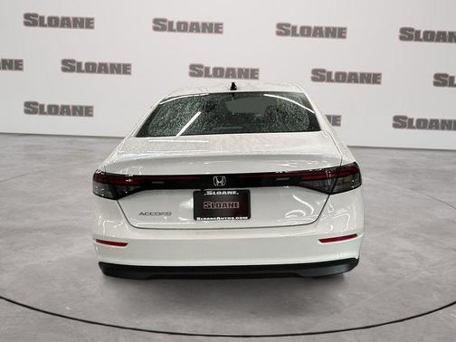 Platinum White Pearl 2026 Honda Accord SE