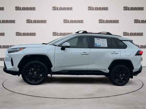 2024 Toyota RAV4 Hybrid SE