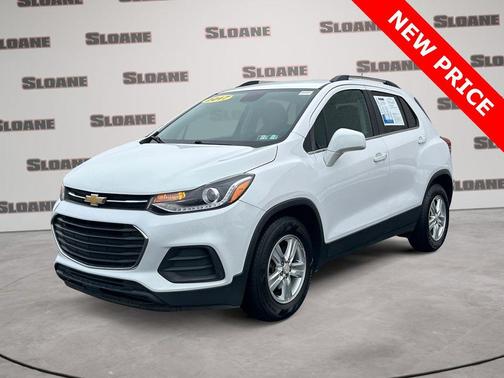 Summit White 2017 Chevrolet Trax LT