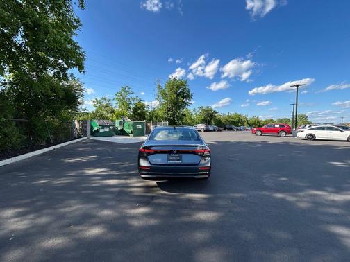 Meteorite 2024 Honda Accord EX