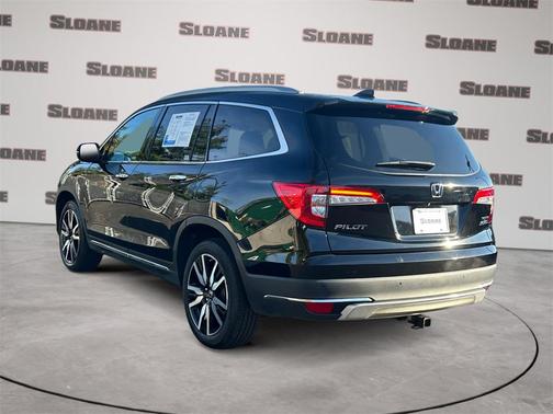 2019 Honda Pilot Touring 8-Passenger