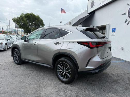 2025 Lexus NX 250 Premium