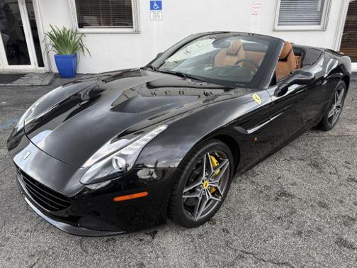 2015 Ferrari California T