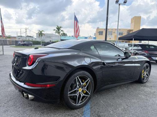 2015 Ferrari California T
