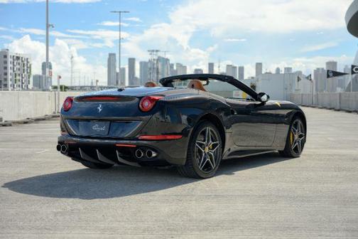 2015 Ferrari California T