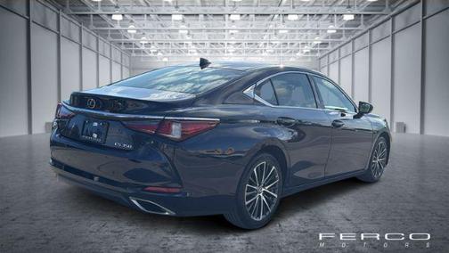 2022 Lexus ES 350 Base