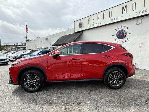 2025 Lexus NX 250 Premium