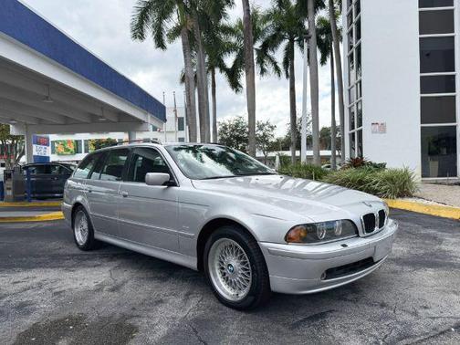 2003 BMW 525 525i