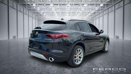 Vulcano Black Metallic 2018 Alfa Romeo Stelvio Ti Sport
