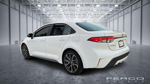 Super White 2022 Toyota Corolla SE