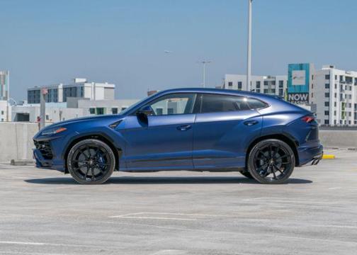 2020 Lamborghini Urus base
