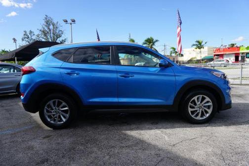 2016 Hyundai TUCSON SE