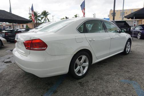 2013 Volkswagen Passat 2.5 SE
