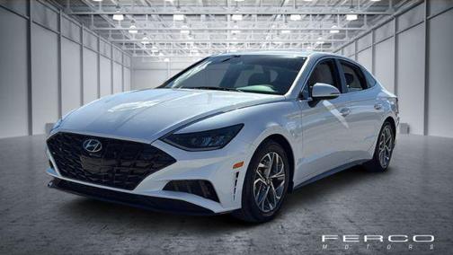 2022 Hyundai SONATA SEL