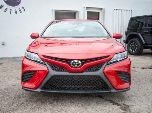 2019 Toyota Camry SE