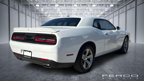White Knuckle Clearcoat 2020 Dodge Challenger SXT