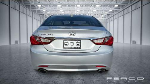 2013 Hyundai SONATA SE