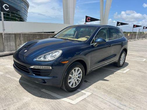 2011 Porsche Cayenne Base